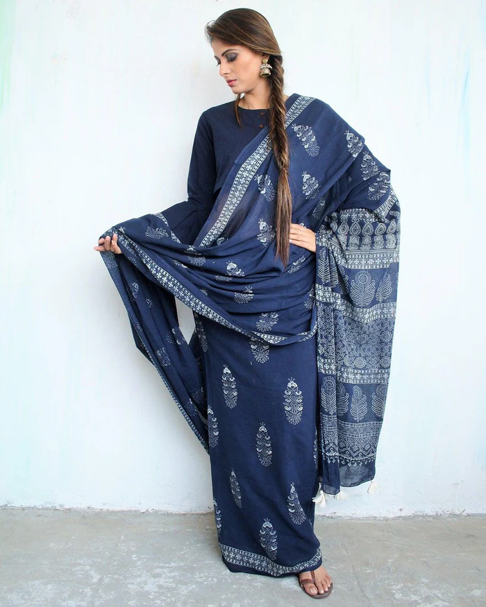 Aakash Indigo Block Print Linen Saree With Blouse Piece